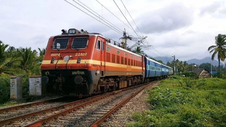 Cyclone Dana Causes Travel Disruptions: 178 Trains Canceled by East Coast Railway from October 23-25 – Full Details Inside