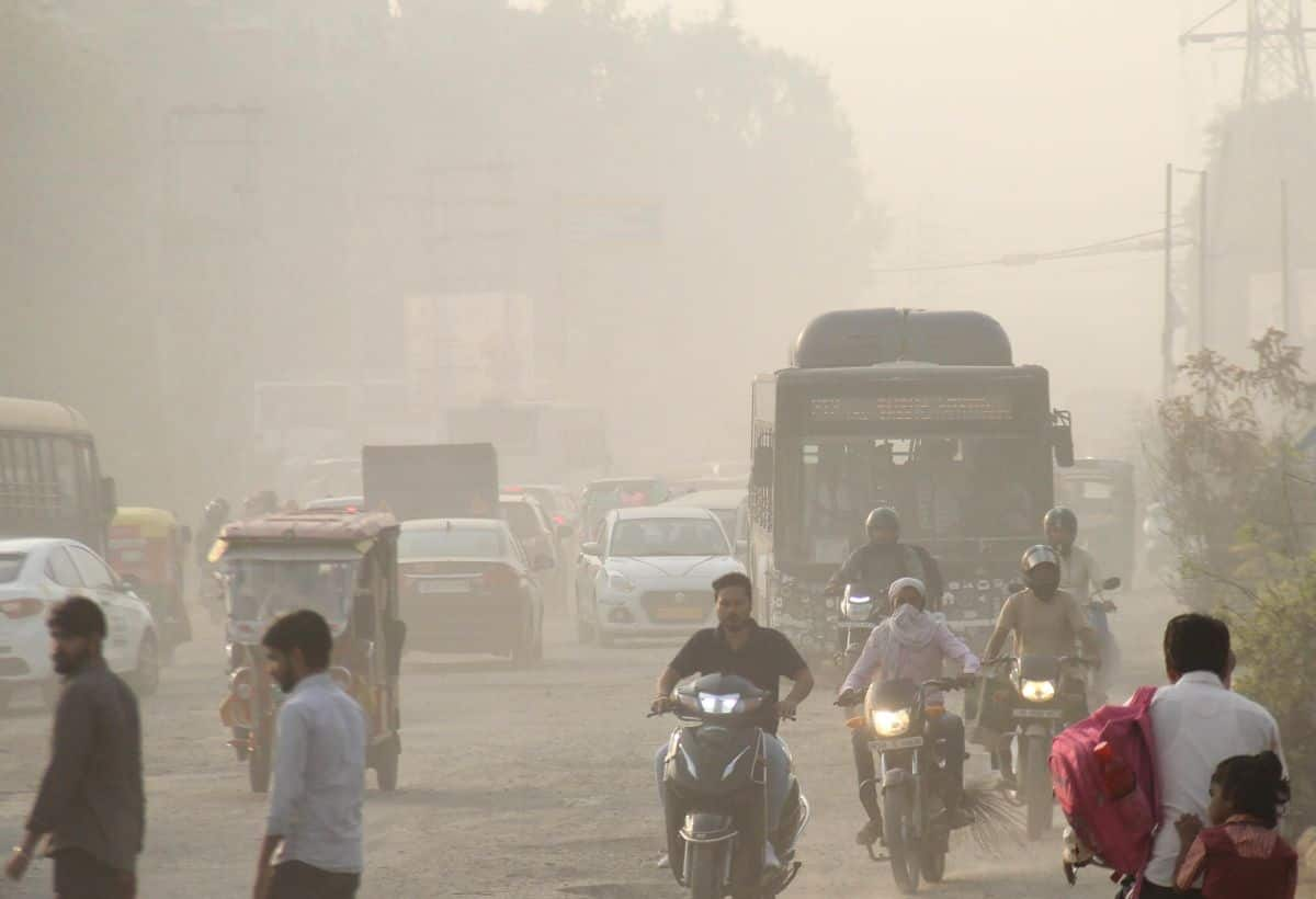 Delhi AQI Today: Toxic Air Quality Makes Breathing Difficult Due to Fireworks