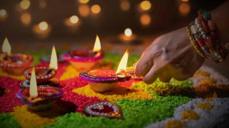 Diwali 2024 Dates in India: Complete Calendar for Diwali, Choti Diwali, and Bhai Dooj