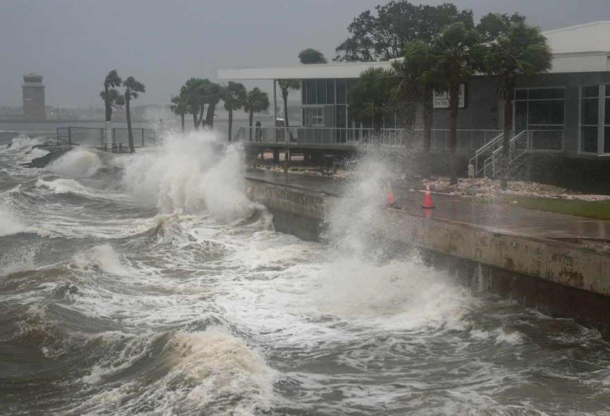 Hurricane Milton Devastates South Florida, 2 Million Residents Left in Darkness