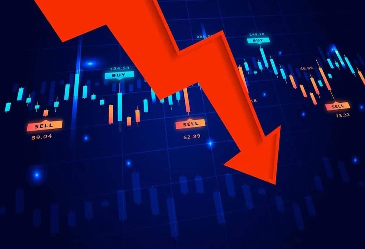 Market Outlook: Indian Equity Index Closes Weak; Trends to Watch on October 4