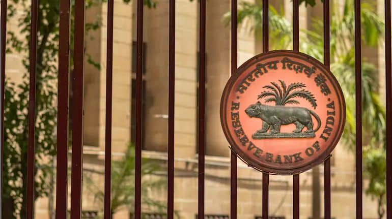 RBI Takes Strict Action Against Gold Loan Lenders' Irregularities