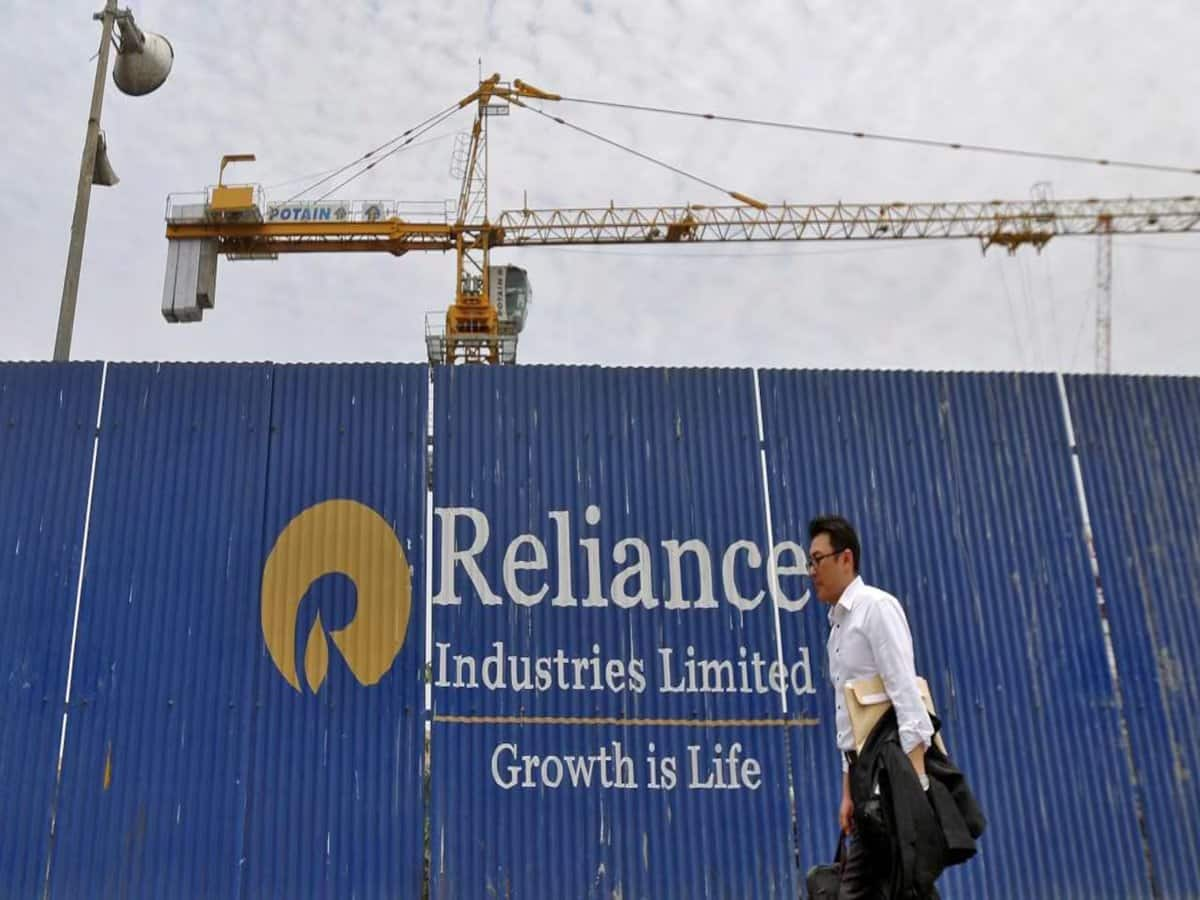 Reliance Industries Q2 Results Due October 14: Focus on Stock Performance