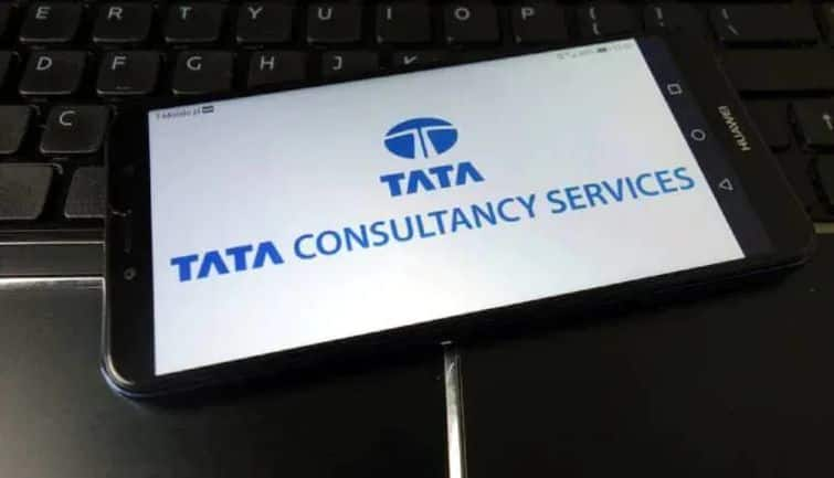 TCS Adds 5726 Employees in Q2, Workforce Growth Continues