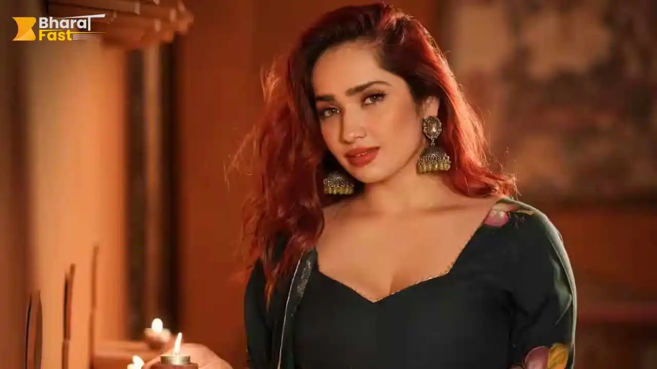Aditi Mistry Biography: Wikipedia, Age, Height, Boyfriend, Net Worth