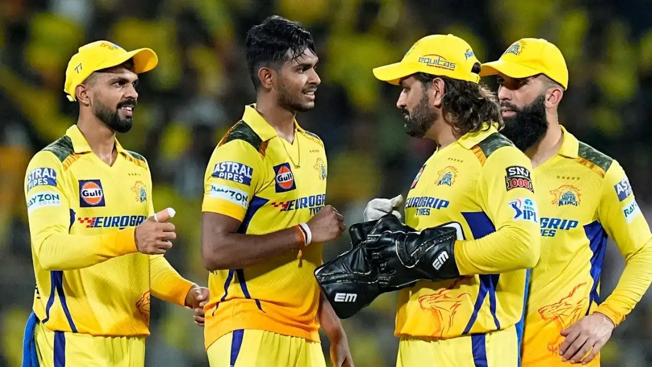 22-Year-Old Player Considers MS Dhoni as Father, Reveals During IPL 2025